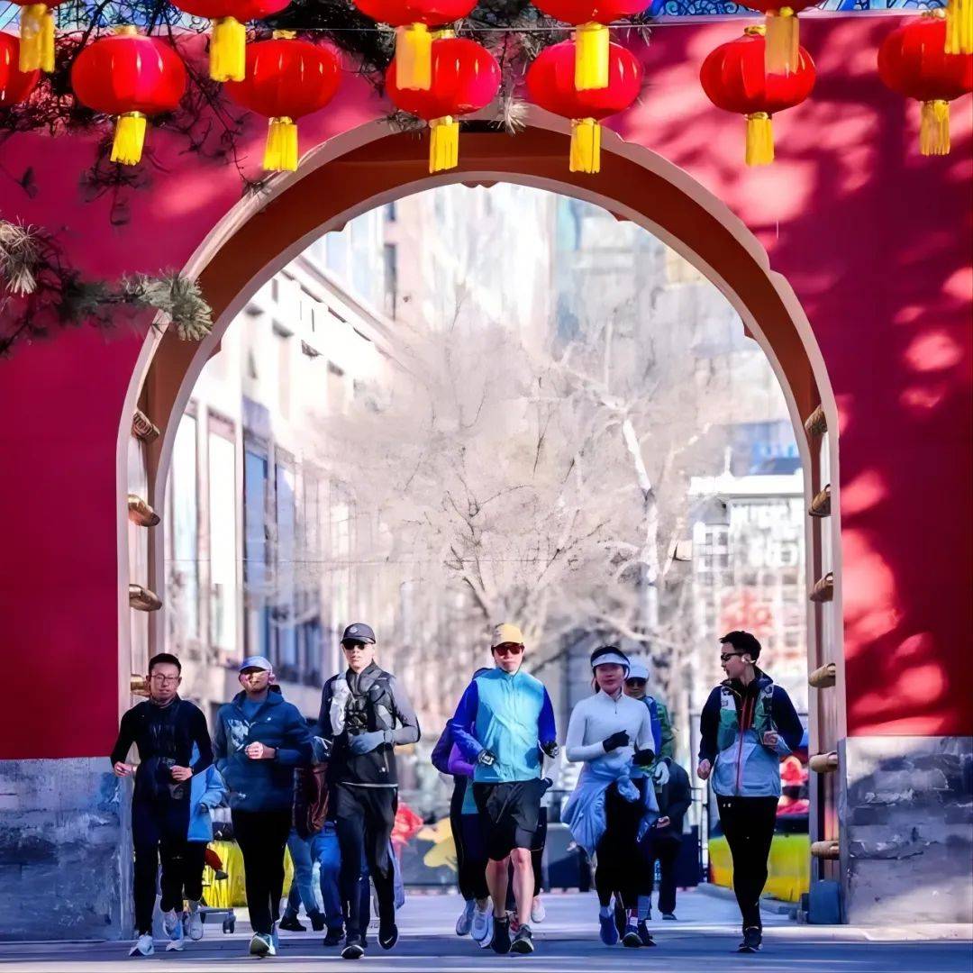 场的质量与科技竞争千亿平台网站跑鞋市(图6)