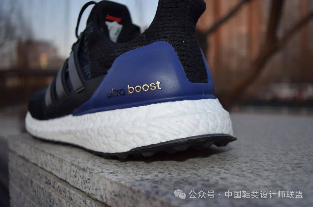 场的质量与科技竞争千亿平台网站跑鞋市(图18)