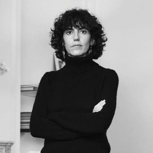 网清空丨Trend of the week“国民女神”全智贤新剧陷辱华争议品牌物料全(图5) 网清空丨Trend of the week“国民女神”全智贤新剧陷辱华争议品牌物料全(图5)