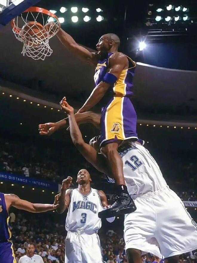 的这双鞋！终于回来了20多年！大家在苦等(图4)